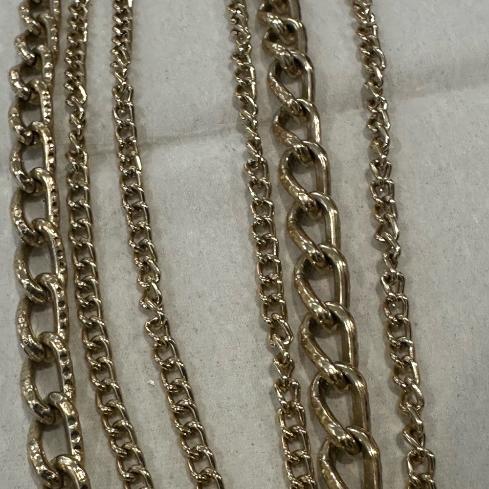 Vintage triple Gold Chain Necklace - Picture 4 of 16